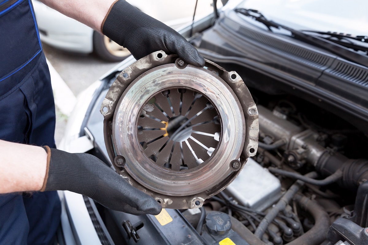 How to Prevent Wear and Tear of your Clutch